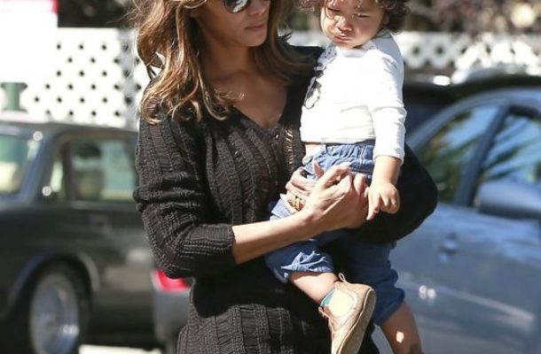 Fryzury Halle Berry