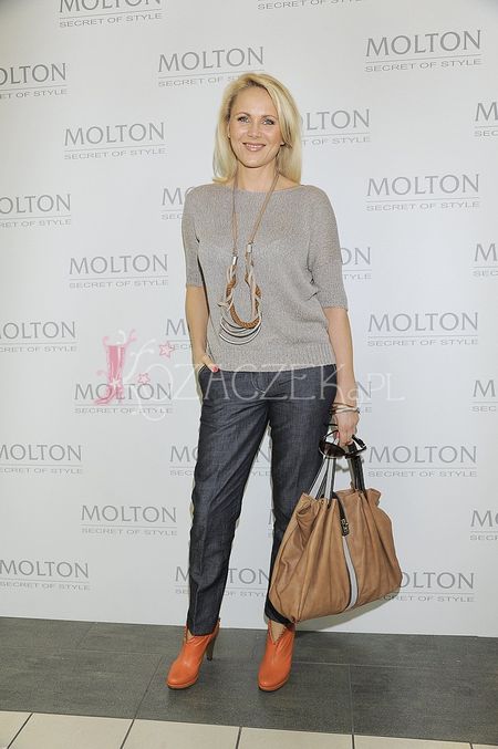 Celebrytki na wiosennych zakupach (FOTO)