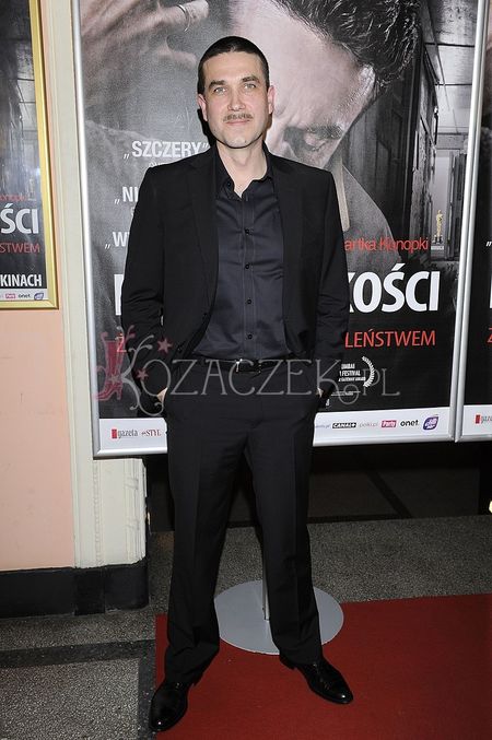 Marcin Dorociński zapuścił wąsy (FOTO)