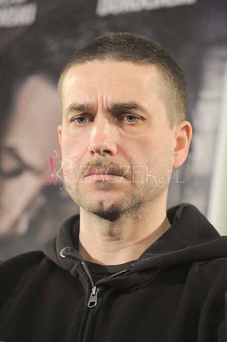 Marcin Dorociński zapuścił wąsy (FOTO)