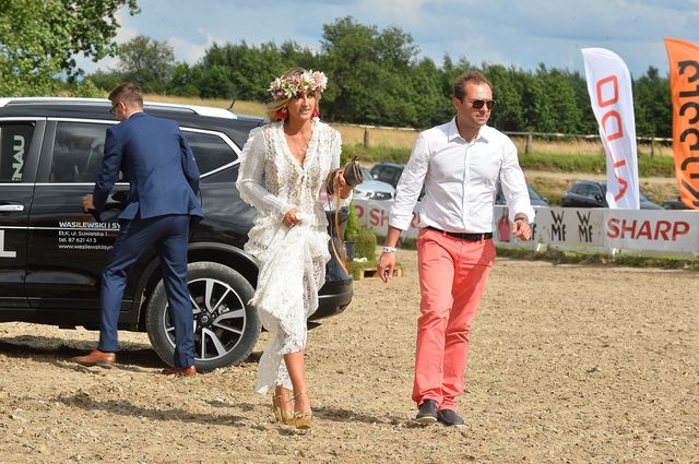 Karolina Szostak w sukience z... FIRANKI? (ZDJECIA)