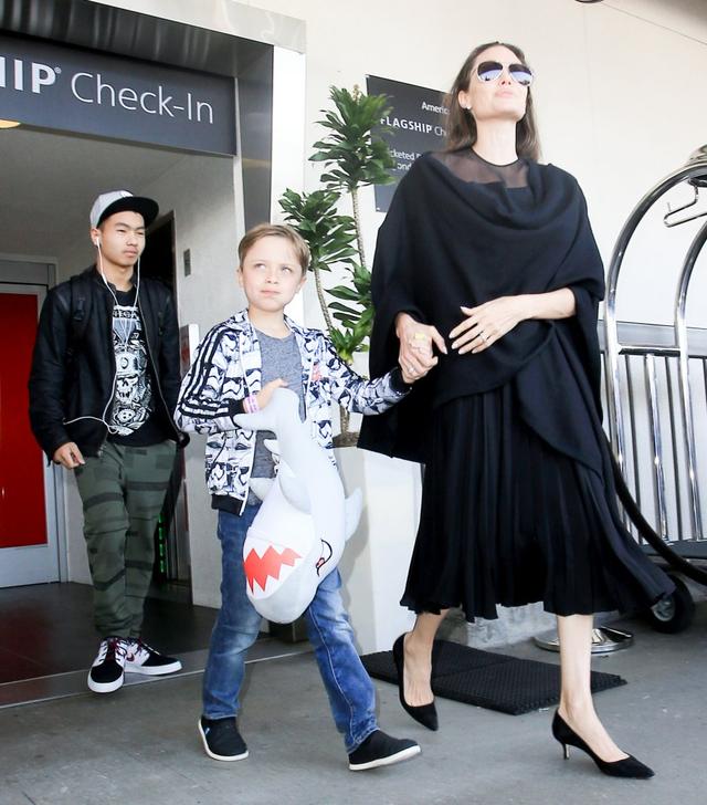 MOCNE! Maddox miał stanąć w obronie mamy podczas jej kłótni z Bradem!