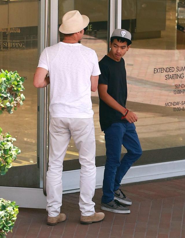 MOCNE! Maddox miał stanąć w obronie mamy podczas jej kłótni z Bradem!