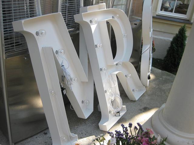 Zobaczcie, jak będzie wyglądać scenografia ślubu Rozenek i Majdana (FOTO) Zobaczcie, jak będzie wyglądać scenografia ślubu Rozenek i Majdana (FOTO)