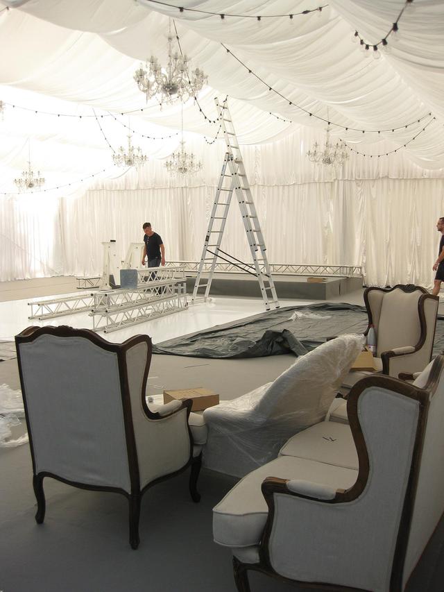 Zobaczcie, jak będzie wyglądać scenografia ślubu Rozenek i Majdana (FOTO) Zobaczcie, jak będzie wyglądać scenografia ślubu Rozenek i Majdana (FOTO)