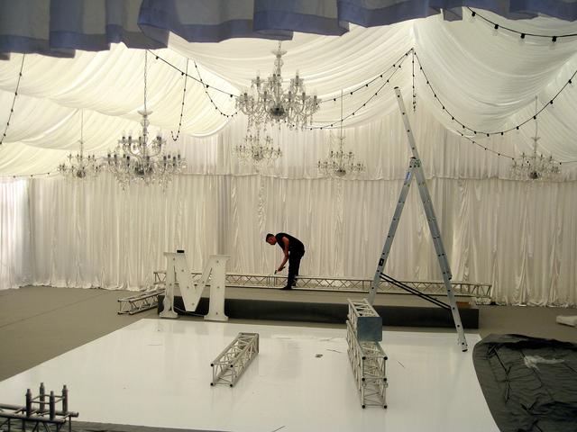 Zobaczcie, jak będzie wyglądać scenografia ślubu Rozenek i Majdana (FOTO) Zobaczcie, jak będzie wyglądać scenografia ślubu Rozenek i Majdana (FOTO)