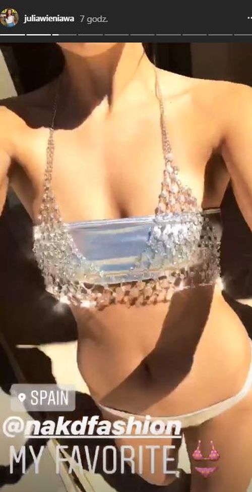 Julia Wieniawa w seksownym kostiumie bikini, który chcą mieć wszystkie jej fanki