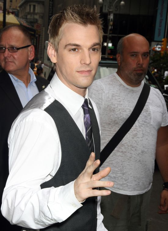 To przez niego Hilary Duff rozstaje się z mężem?