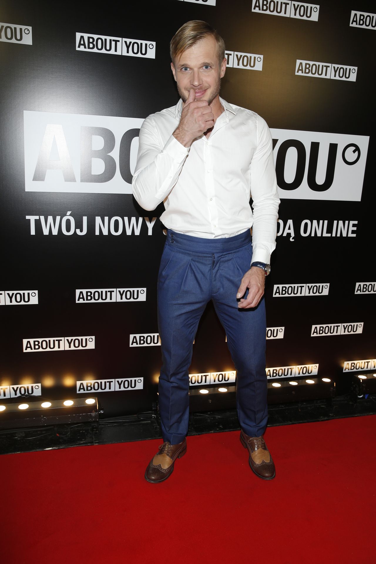 Koniec sezonu ogórkowego! Celebryci i gwiazdki już na ściance (ZDJĘCIA)