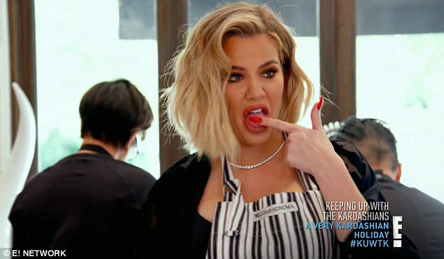 Wszystko jasne! Khloe Kardashian nie jest w stanie ukryć ciążowego brzucha Wszystko jasne! Khloe Kardashian nie jest w stanie ukryć ciążowego brzucha
