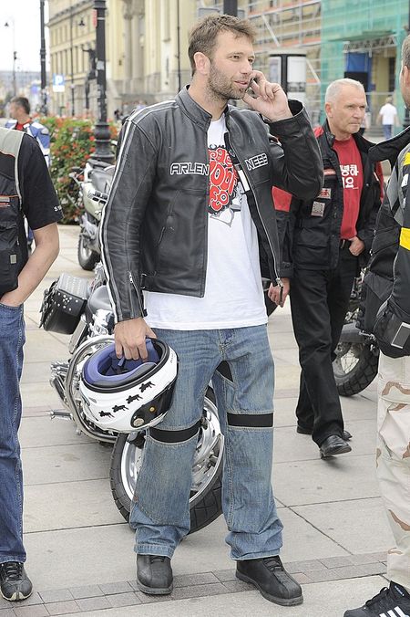 Adam Badziak już bez Szulim na imprezie (FOTO)