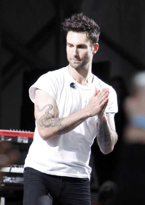 Adam Levine flirtuje z Shakirą?!