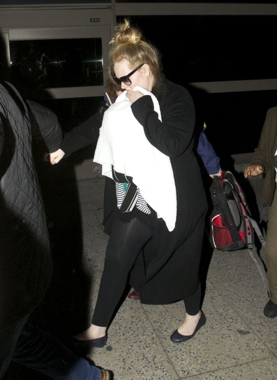 Pierwsze zdjęcia Adele po porodzie! (FOTO) Pierwsze zdjęcia Adele po porodzie! (FOTO)