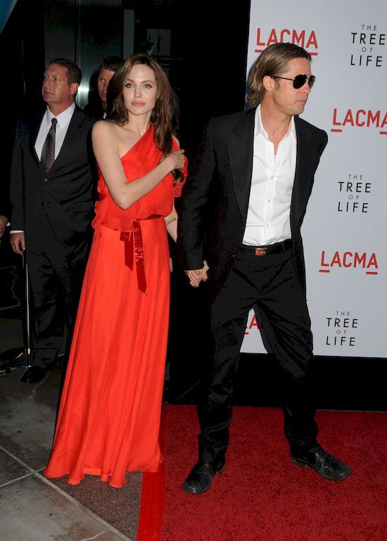 Brad Pitt znęcał się nad innymi dziećmi? Sprawa wcale nie została zakończona Brad Pitt znęcał się nad innymi dziećmi? Sprawa wcale nie została zakończona