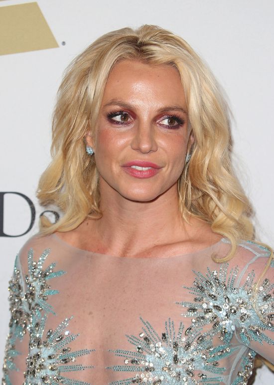 Będziesz w szoku, gdy usłyszysz Britney Spears BEZ AUTO-TUNE'A!