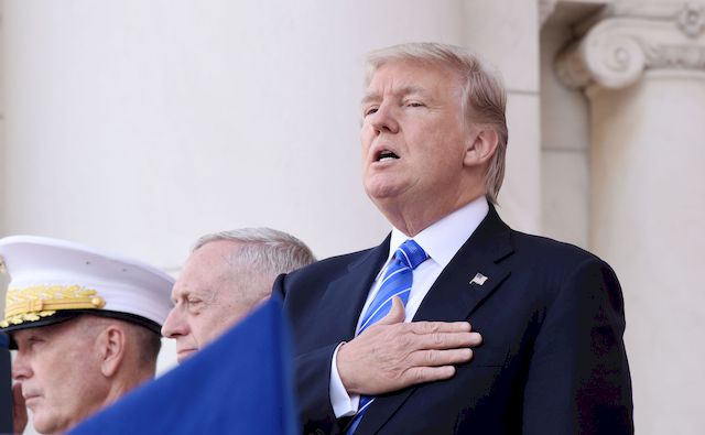 Kathy Griffin OBCIĘŁA głowę Donalda Trumpa?! To ma być sztuka?! Kathy Griffin OBCIĘŁA głowę Donalda Trumpa?! To ma być sztuka?!