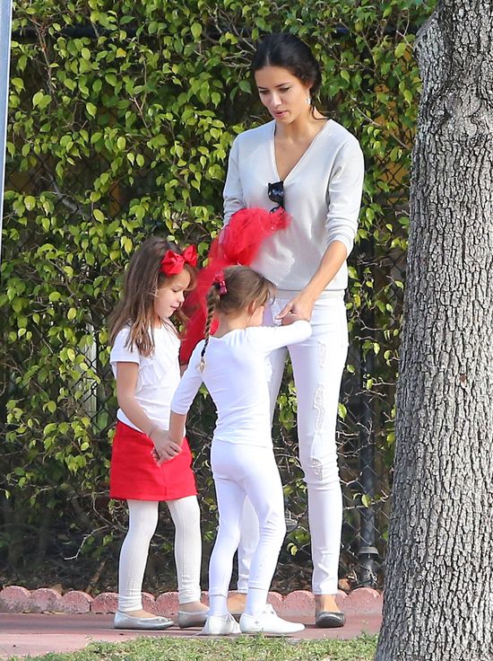 Adriana Lima wypoczywa z rodziną (FOTO)