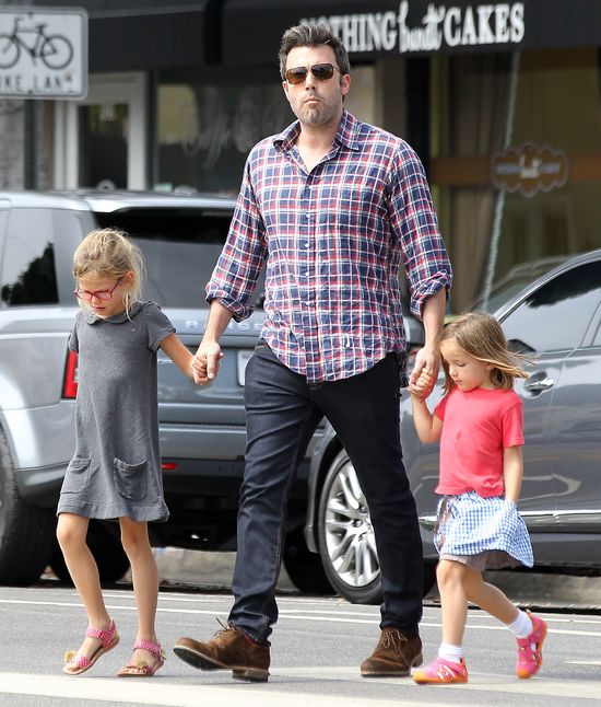 Ben Affleck ze swoimi dziewczynami (FOTO)