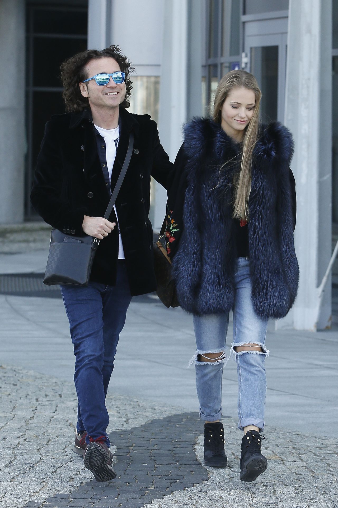 WOW! Agata Rubik w MEGA krótkich szortach na imprezie (ZDJĘCIA) WOW! Agata Rubik w MEGA krótkich szortach na imprezie (ZDJĘCIA)