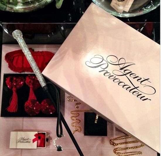 Co nabyły gwiazdy w butiku z luksusową bielizną? (FOTO)