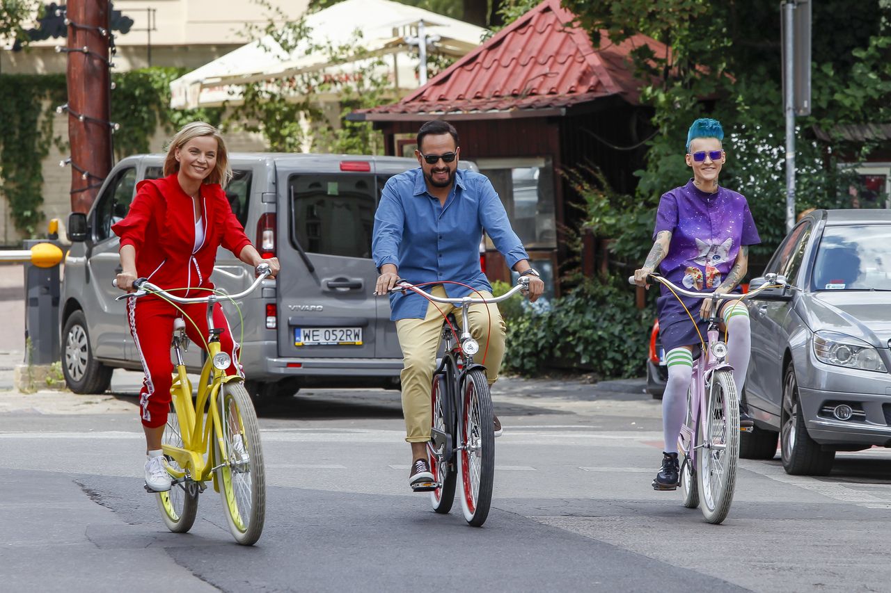 Wychudzona Agnieszka Chylińska na różowym rowerze (ZDJĘCIA)