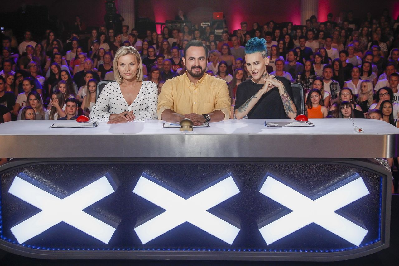 Wychudzona Agnieszka Chylińska na różowym rowerze (ZDJĘCIA)