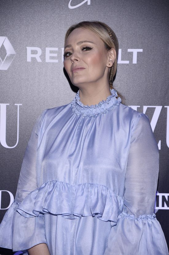 Sama skrytykowałaby koleżankę w takim stroju (FOTO)