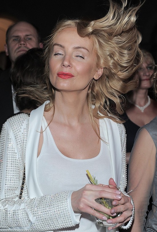 Agnieszka Szulim nawołuje: Orgazm można przeżywać samemu!