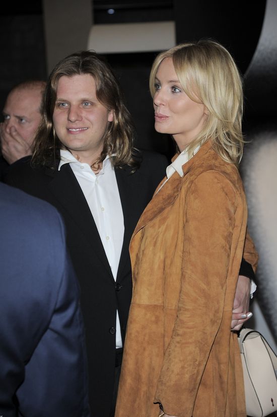 Agnieszka Szulim pozuje z całą rodziną Staraka (FOTO)