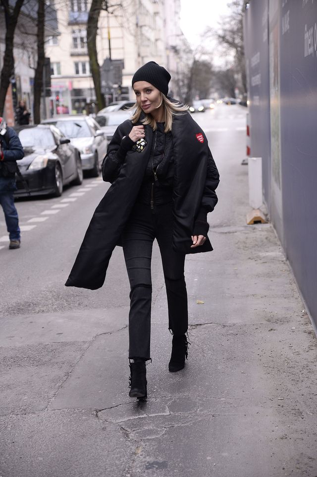 Zwyczaje ze ścianki przeniosła na ulicę (ZDJĘCIA) Zwyczaje ze ścianki przeniosła na ulicę (ZDJĘCIA)