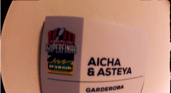 Aicha i Asteya nagrały debiutancki teledysk (VIDEO) Aicha i Asteya nagrały debiutancki teledysk (VIDEO)