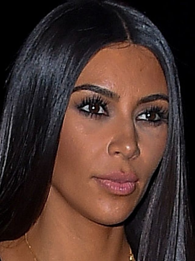 Kim Kardashian zaczyna wyglądać jak FACET? (ZDJĘCIA)