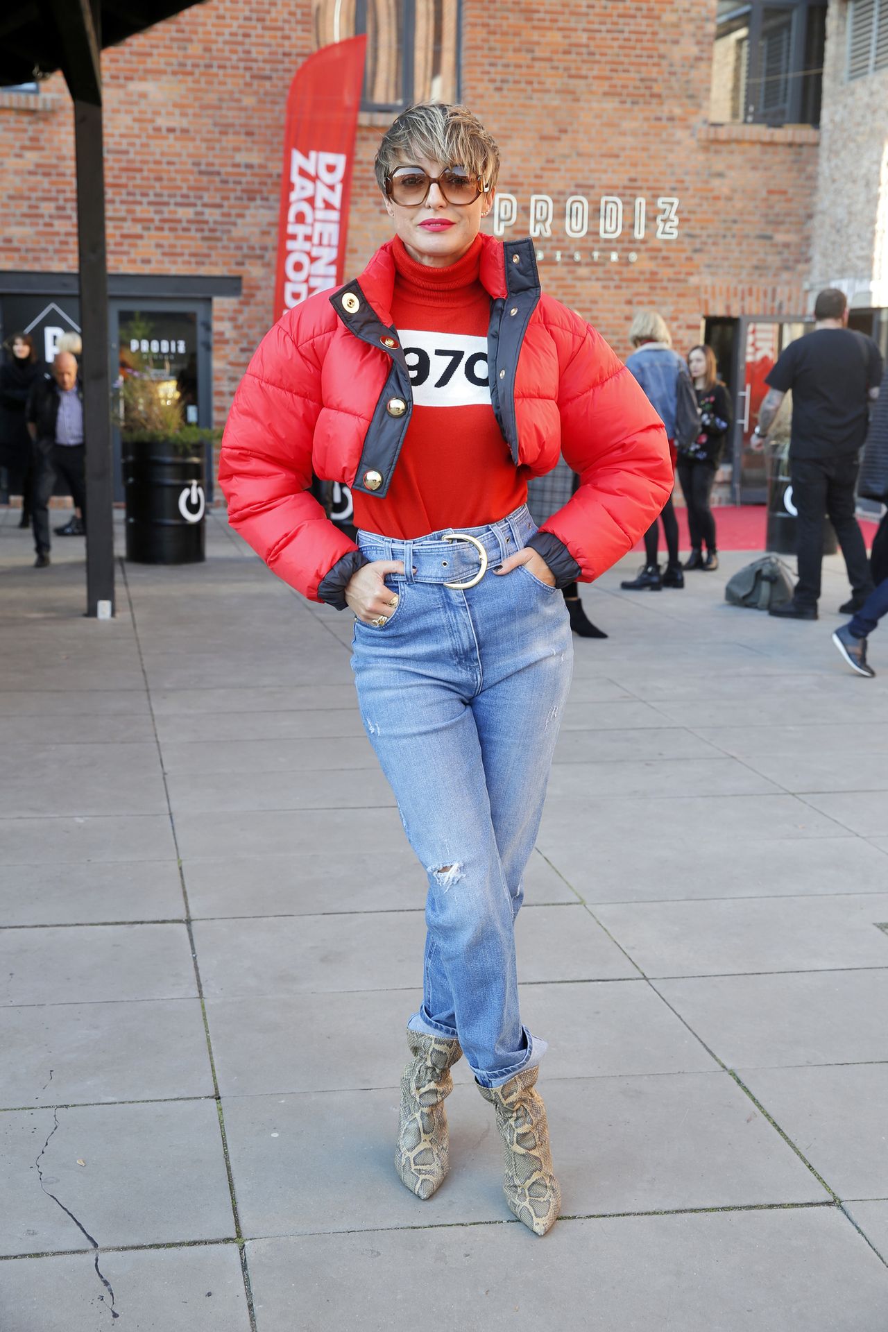 Natalia Siwieci Kasia Sokołowska w mega krótkich puchówkach (ZDJĘCIA)