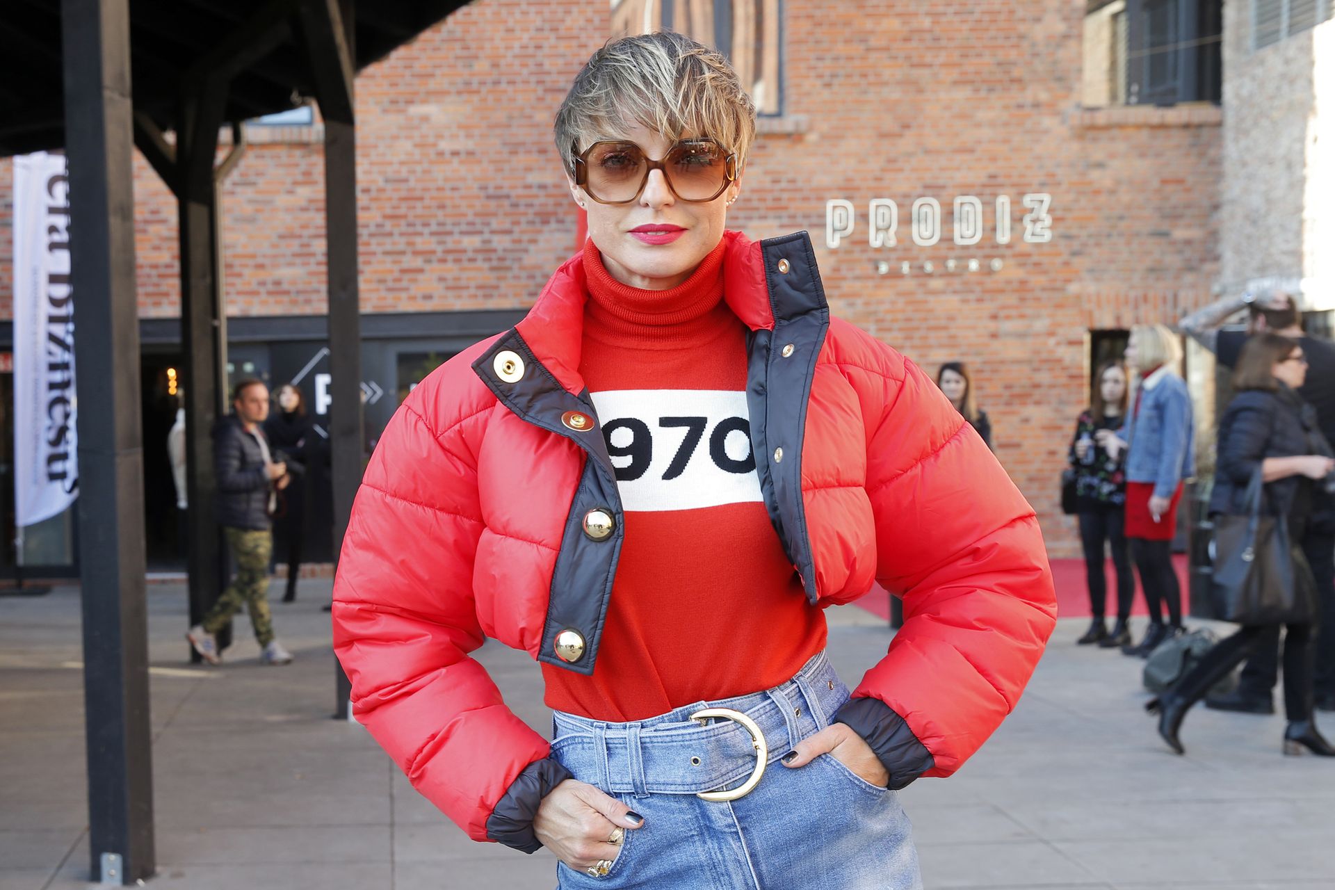 Natalia Siwieci Kasia Sokołowska w mega krótkich puchówkach (ZDJĘCIA)