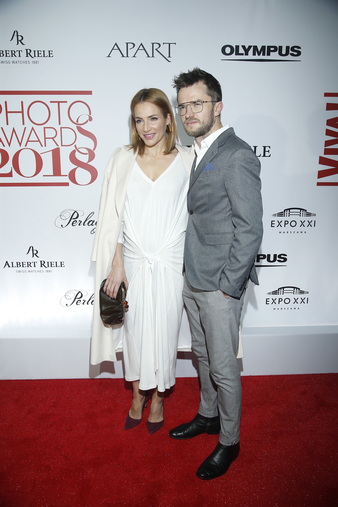 ZAKOCHANA Przetakiewicz z partnerem i tłum gwiazd na gali magazynu (ZDJĘCIA) ZAKOCHANA Przetakiewicz z partnerem i tłum gwiazd na gali magazynu (ZDJĘCIA)