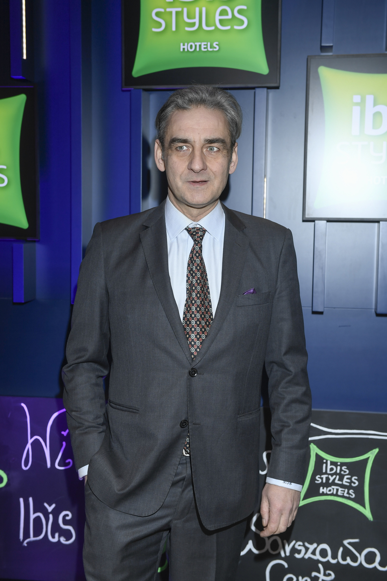 Szostak w DZIWNYCH butach i Paulina Sykut w bieli na otwarciu hotelu (ZDJĘCIA) Szostak w DZIWNYCH butach i Paulina Sykut w bieli na otwarciu hotelu (ZDJĘCIA)