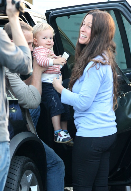 Za co Alanis Morrissette lubi paparazzi?