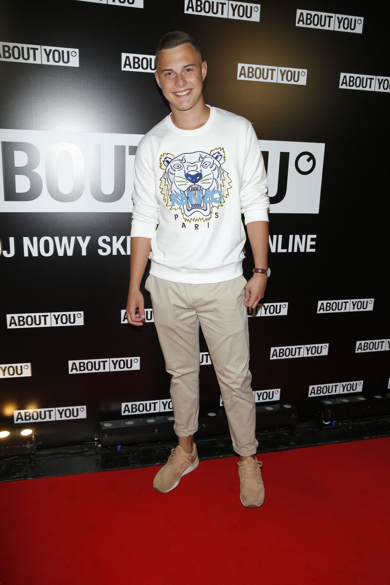 Koniec sezonu ogórkowego! Celebryci i gwiazdki już na ściance (ZDJĘCIA)