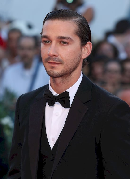 Shia LaBeouf na swój ślub nie wydał nawet 1000 dolarów! 