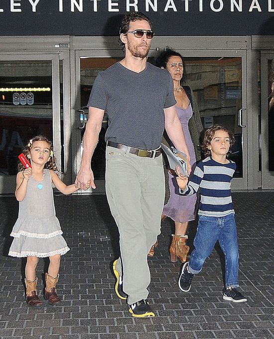 Camila Alves i Matthew McConaughey w rodzinnym wydaniu FOTO