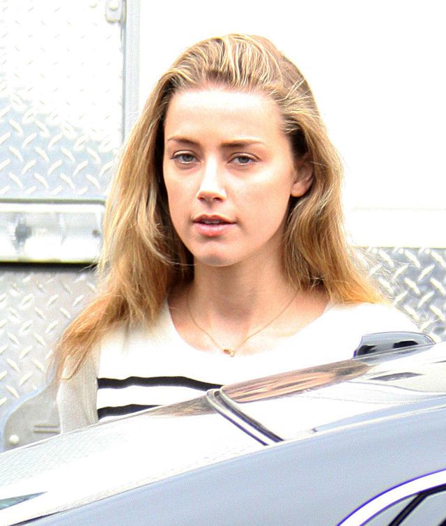 Naga prawda - której kobieta Deppa jest ładniejsza?