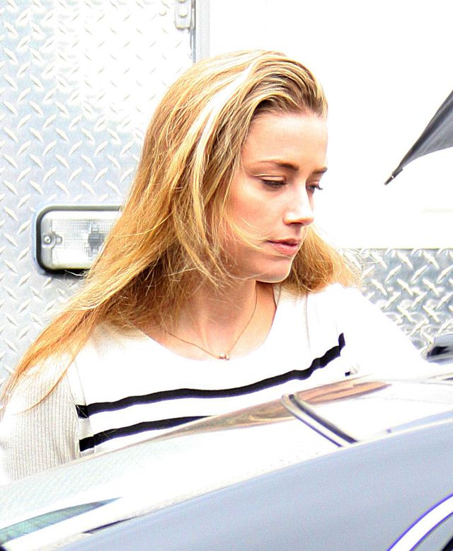 Naga prawda - której kobieta Deppa jest ładniejsza?