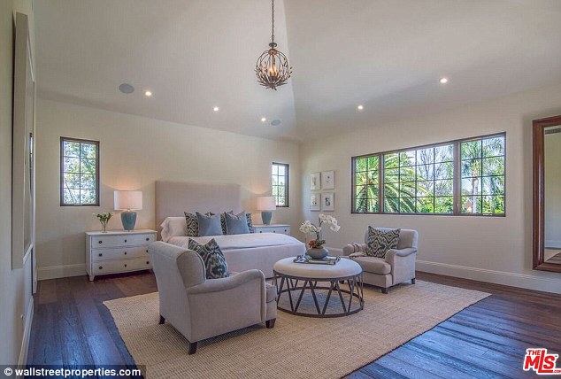 Amber Rose kupiła ogromną willę! (FOTO) Amber Rose kupiła ogromną willę! (FOTO)