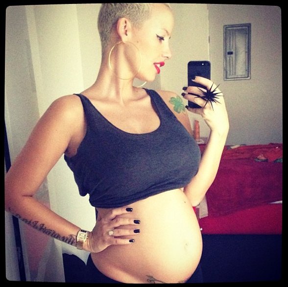 Narzeczony Amber Rose nie może przy niej palić ziół