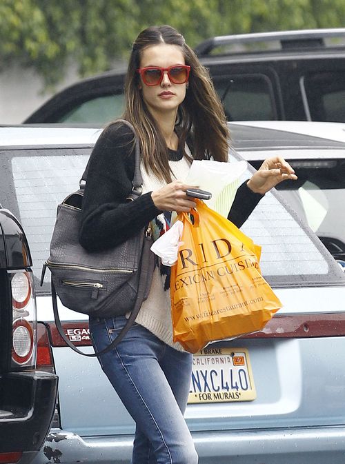 Córka Alessandry Ambrosio jest jak kopia mamy (FOTO) Córka Alessandry Ambrosio jest jak kopia mamy (FOTO)