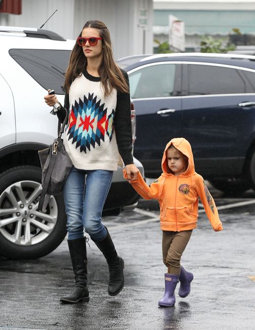 Córka Alessandry Ambrosio jest jak kopia mamy (FOTO) Córka Alessandry Ambrosio jest jak kopia mamy (FOTO)