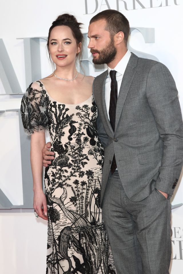 Amelia Warner w Starbucksie z mężem, a fanki: O, pan GREY!