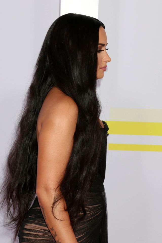 American Music Awards - kreacje gwiazd na czerwonym dywanie (ZDJĘCIA) American Music Awards - kreacje gwiazd na czerwonym dywanie (ZDJĘCIA)