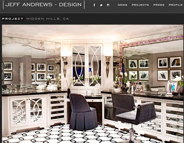 Witajcie w garderobie Kris Jenner (FOTO)