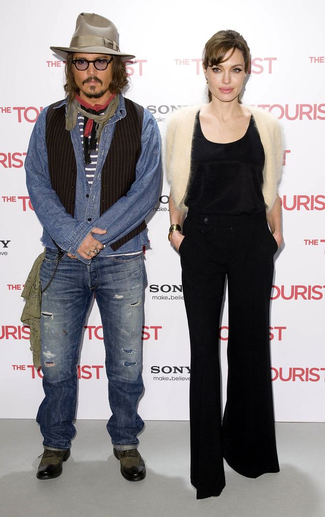 Związek Angeliny Jolie z Johnnym Deppem zaczął się od żartu! Dzisiaj są parą